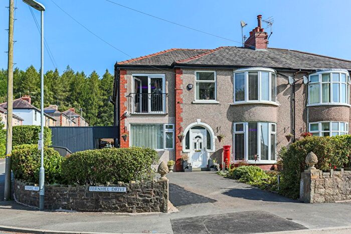 4 Bedroom Semi-Detached House For Sale In Fernhill Drive, Bacup, OL13