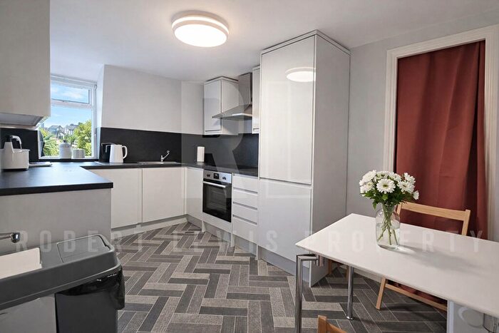 1 Bedroom Flat To Rent In Flat, Doughty Street, London, WC1N