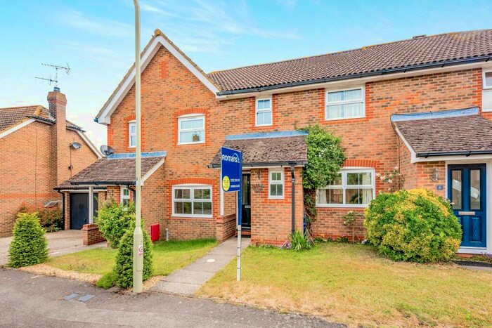 3 Bedroom Terraced House To Rent In Hop Garden, Fleet, GU52