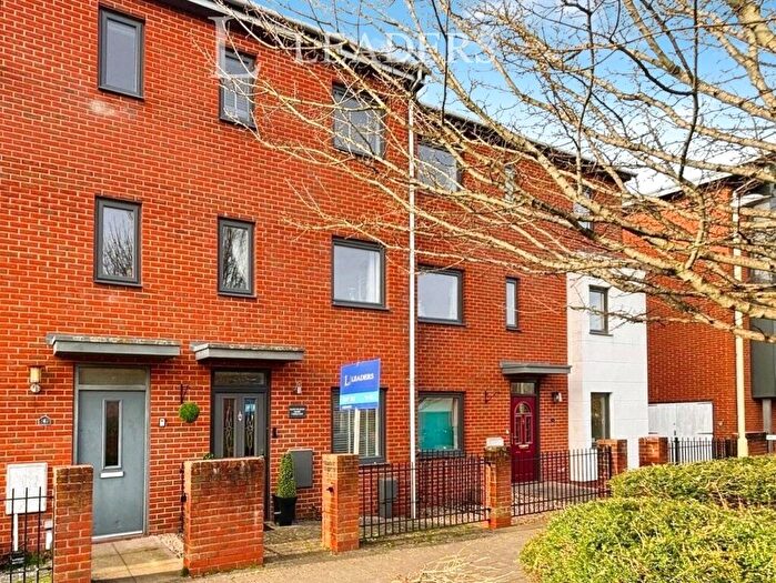 4 Bedroom Terraced House For Sale In Sickle Way, Waterlooville, Hampshire, PO7