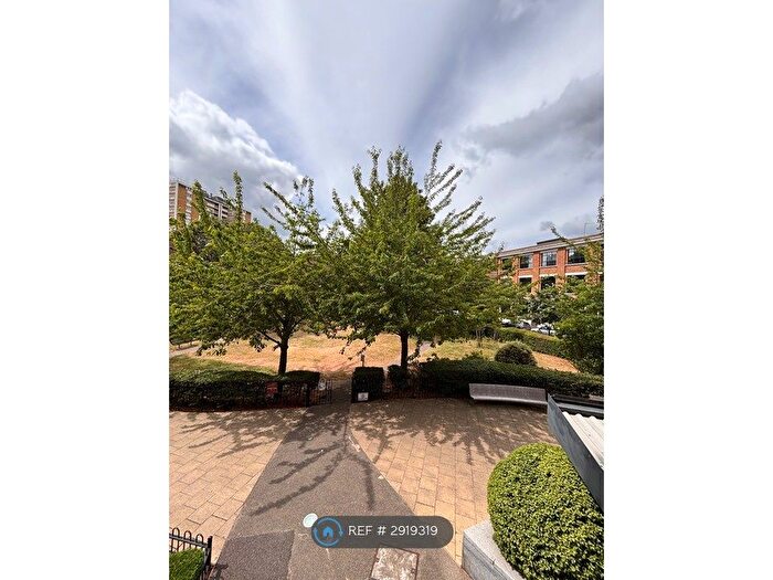 2 Bedroom Flat To Rent In Gambier House, London, EC1V