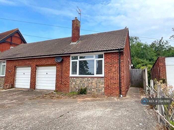 2 Bedroom Bungalow To Rent In Island Road, Canterbury, CT2