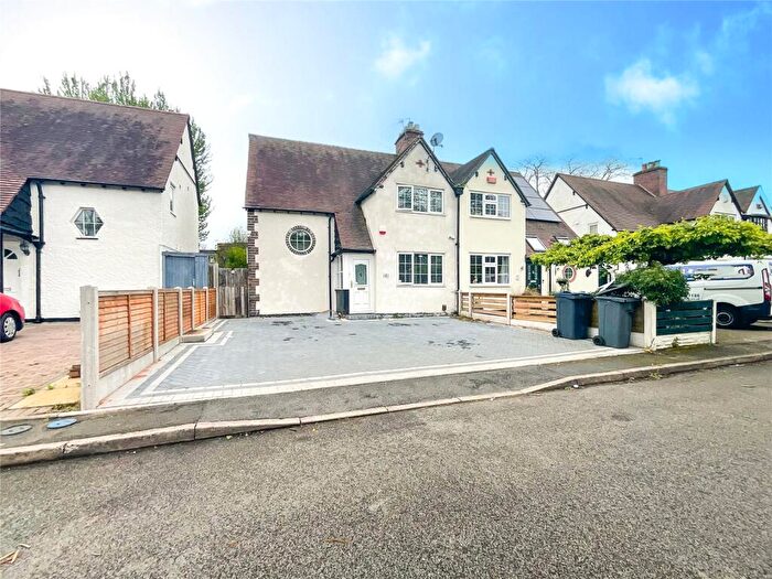 3 Bedroom Semi Detached House To Rent In Boulton Walk, Birmingham, West Midlands, B23