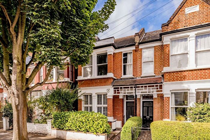 1 Bedroom Flat For Sale In Shirley Road, Chiswick, W4
