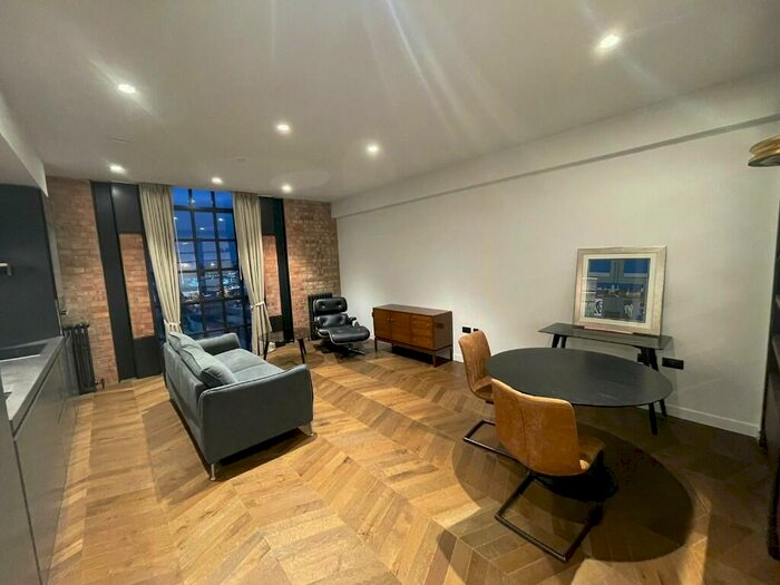 Studio To Rent In Short Let | - Months | Circus Road East, London, SW11