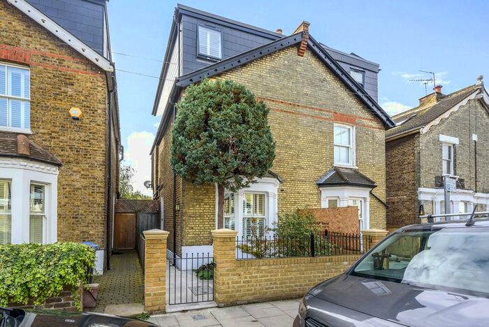 4 Bedroom Semi-Detached House To Rent In Canbury Park Road, Kingston Upon Thames, Surrey, KT2