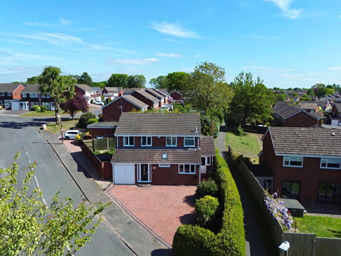 4 Bedroom Detached House For Sale In Saxon Wood Road, Cheswick Green, B90