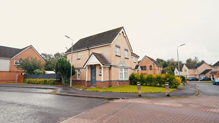 3 Bedroom Detached House For Sale In Brookfield Drive, Glasgow, Lanarkshire, G33