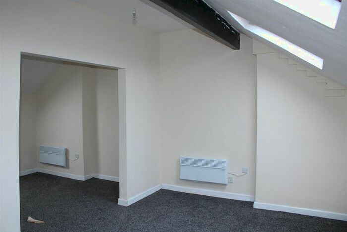 Studio To Rent In Beeches Road, West Bromwich, B70