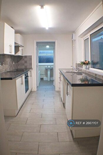 3 Bedroom Terraced House To Rent In Briton Ferry Road, Neath, SA11