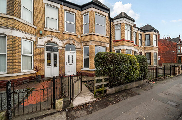 4 Bedroom Terraced House For Sale In Holderness Road, Hull, HU9