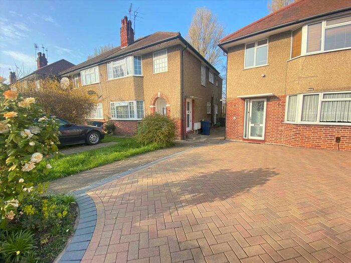 2 Bedroom Maisonette To Rent In Connell Crescent, London, W5