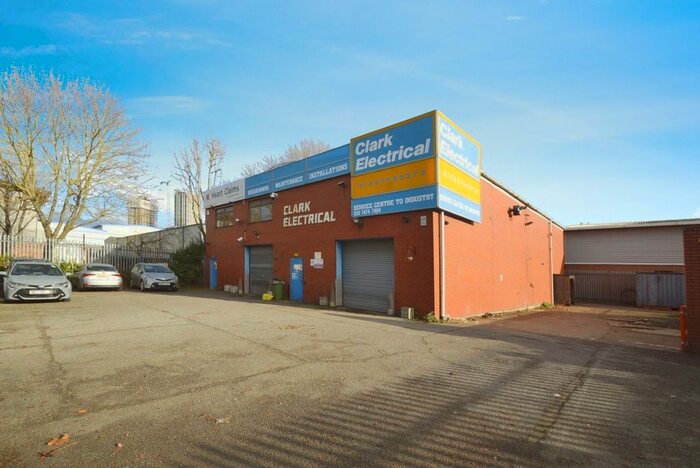 Industrial Property To Rent In Pylon Trading Estate, Cody Road, London, E16