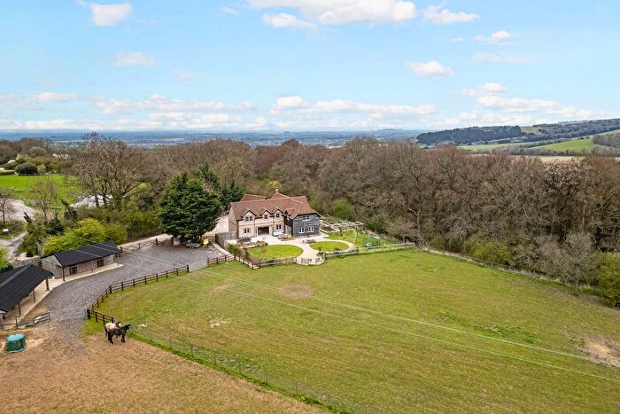 5 Bedroom Detached House For Sale In Britwell Hill, Watlington, OX49