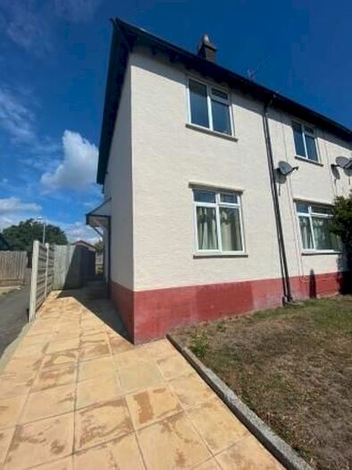 5 Bedroom Semi-Detached House To Rent In Harwich Road, Colchester, CO4