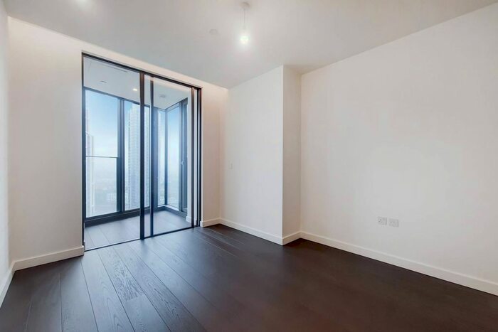 2 Bedroom Flat To Rent In Damac Tower, Vauxhall, London, SW8