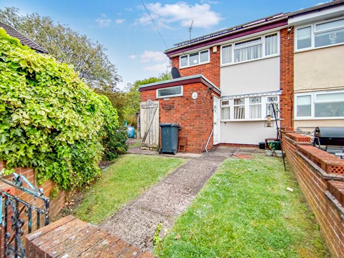 2 Bedroom Semi-Detached House For Sale In Wellington Road, Kidsgrove, Stoke-On-Trent, ST7