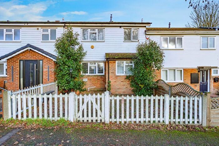 3 Bedroom Terraced House For Sale In Holyrood Crescent, St Albans, AL1