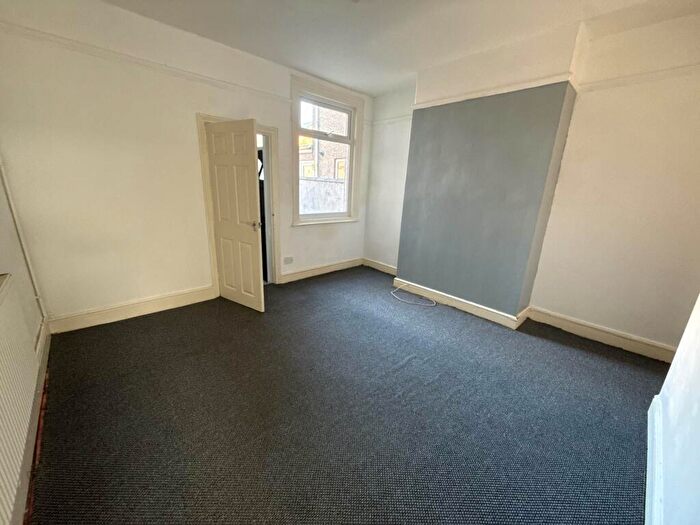 2 Bedroom Terraced House To Rent In Sidney Street, Cleethorpes, DN35