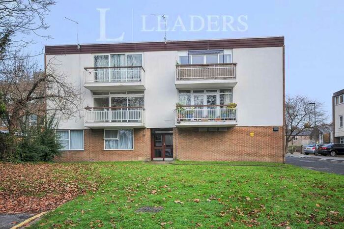 2 Bedroom Apartment To Rent In St Pauls Square, Bromley, BR2
