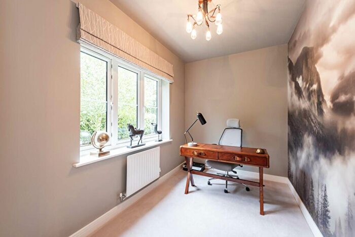 4 Bedroom Detached House For Sale In Chapel Drive, Aston Clinton, HP22