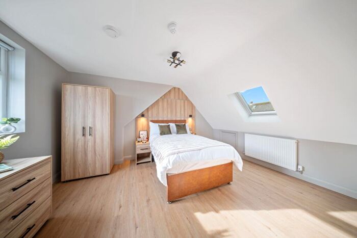 8 Bedroom Semi-Detached House To Rent In Pagitt Street, Chatham, ME4