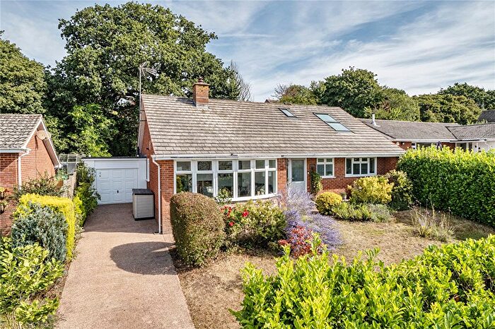 4 Bedroom Bungalow For Sale In Woolbrook Rise, Sidmouth, Devon, EX10