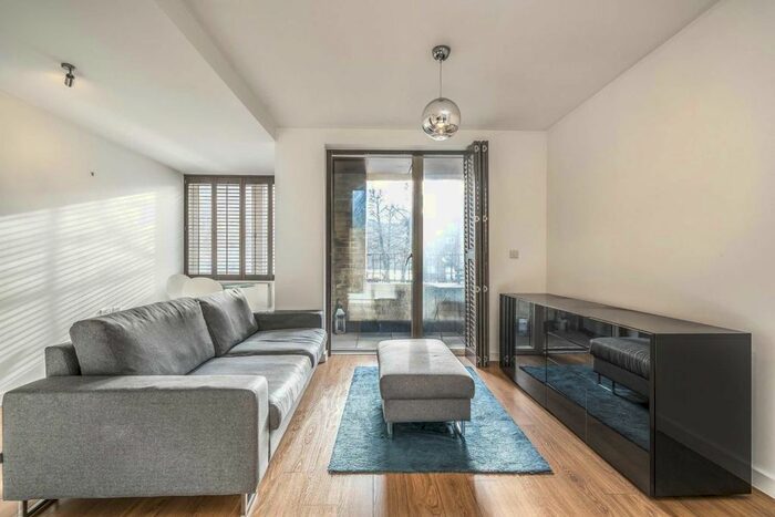 1 Bedroom Flat To Rent In Peabody Avenue, London, SW1V