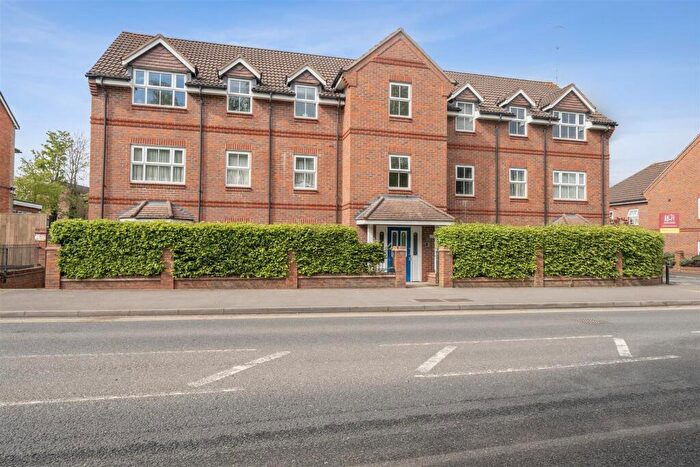 2 Bedroom Apartment For Sale In Talavera Close, Crowthorne, Berkshire, RG45