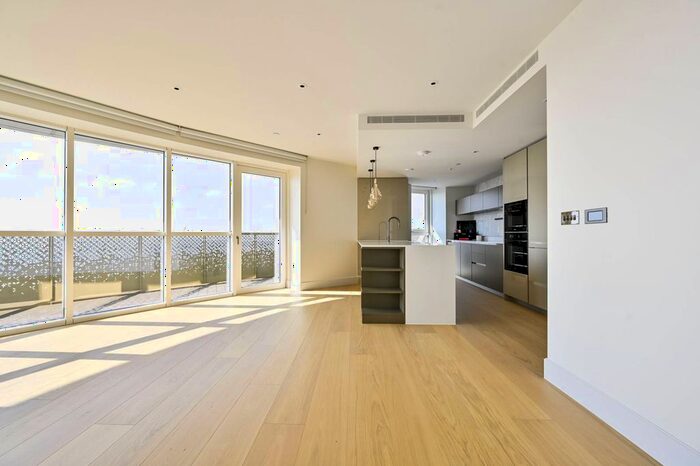 2 Bedroom Flat To Rent In White City Living, White City, London, W12