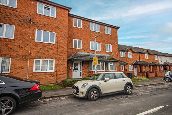2 Bedroom Apartment To Rent In Rose Street, Rodbourne, Swindon, Wiltshire, SN2