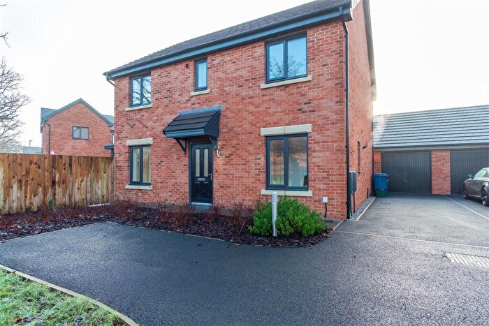 4 Bedroom Detached House For Sale In Brickfield Place, Leyland, PR25