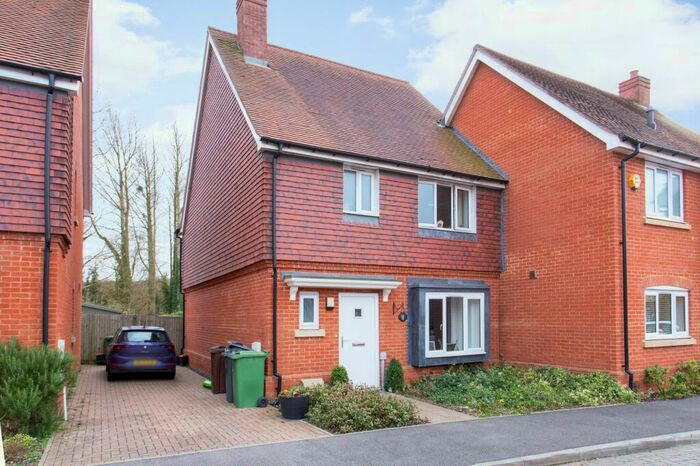3 Bedroom Semi-Detached House For Sale In Bagham Place, Chilham, CT4