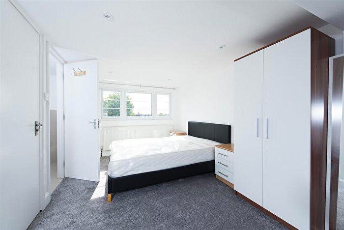 1 Bedroom Property To Rent In Cavendish Avenue, Ruislip, HA4