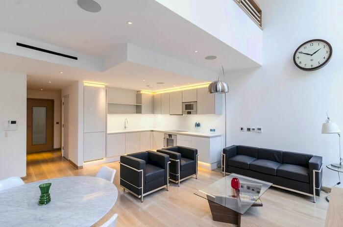 2 Bedroom Flat To Rent In Pontifex Wharf, Borough, SE1