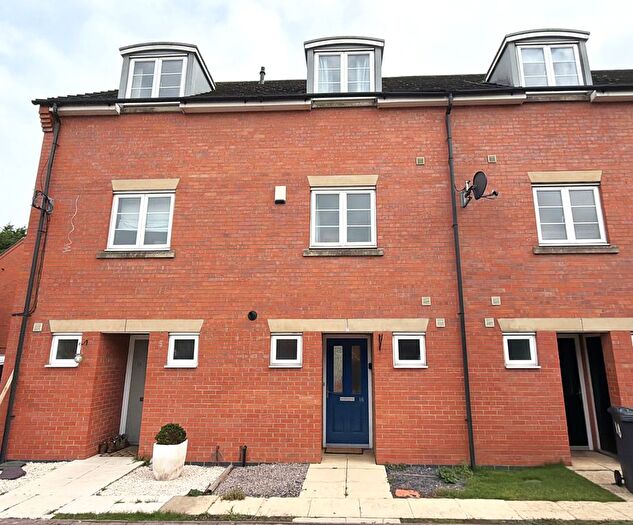 3 Bedroom Town House To Rent In Ross Close, Uphill Lincoln, Lincoln, LN2