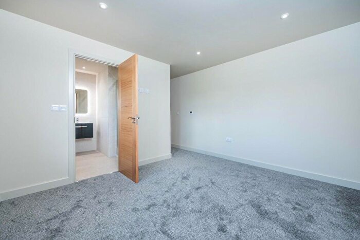 3 Bedroom Detached House For Sale In Main Street, Baston, PE6