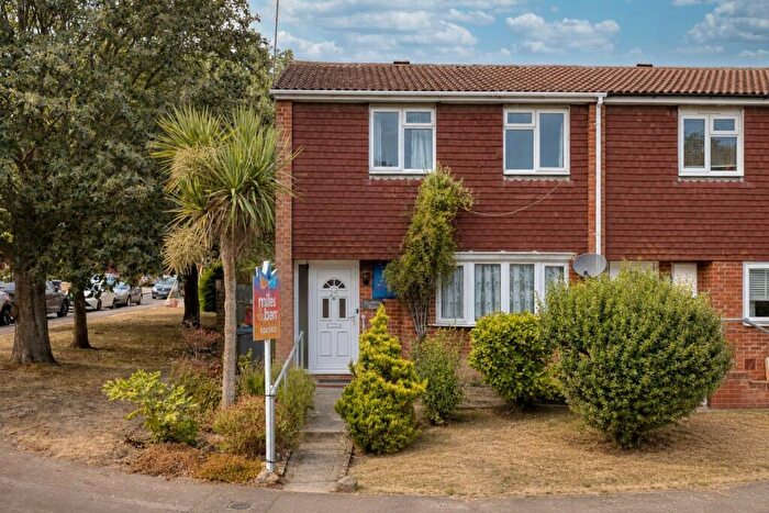 2 Bedroom Semi Detached House For Sale In Lorina Road, Ramsgate, Kent, CT12