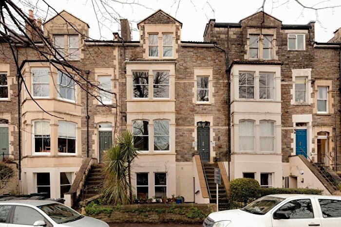 3 Bedroom Flat For Sale In Royal Park, Clifton, Bristol, BS8