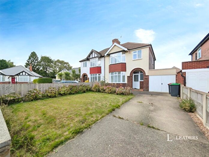 3 Bedroom Semi-Detached House For Sale In Columbia Avenue, Sutton-in-Ashfield, Nottinghamshire, NG17