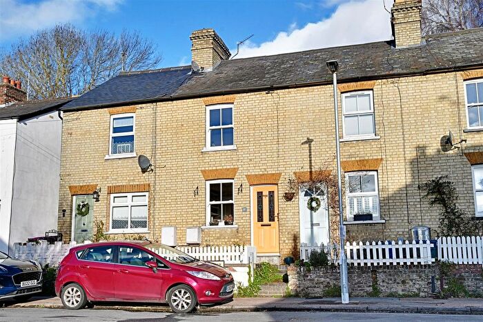 2 Bedroom Terraced House For Sale In Wellington Street, Hertford, SG14