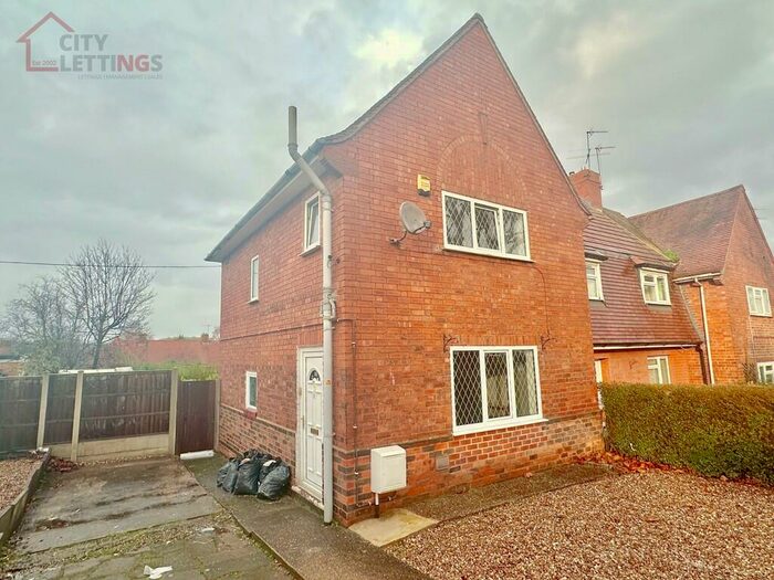 3 Bedroom Semi-Detached House To Rent In Beeston Nottingham, NG9
