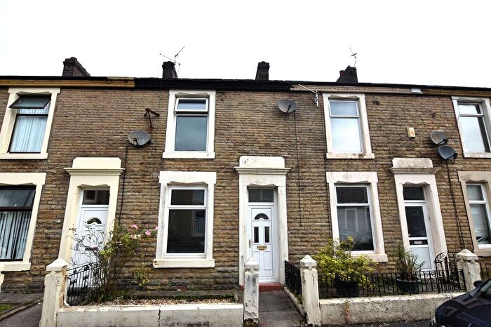 2 Bedroom Property To Rent In Perry Street, Darwen, BB3