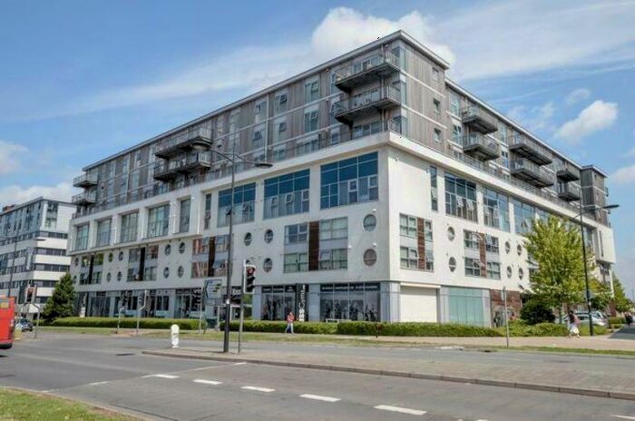 3 Bedroom Apartment To Rent In Beckhampton Street, Swindon, SN1