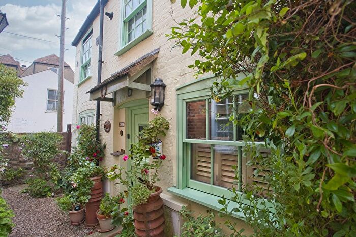 2 Bedroom Detached House For Sale In George Alley, Deal, Kent, CT14