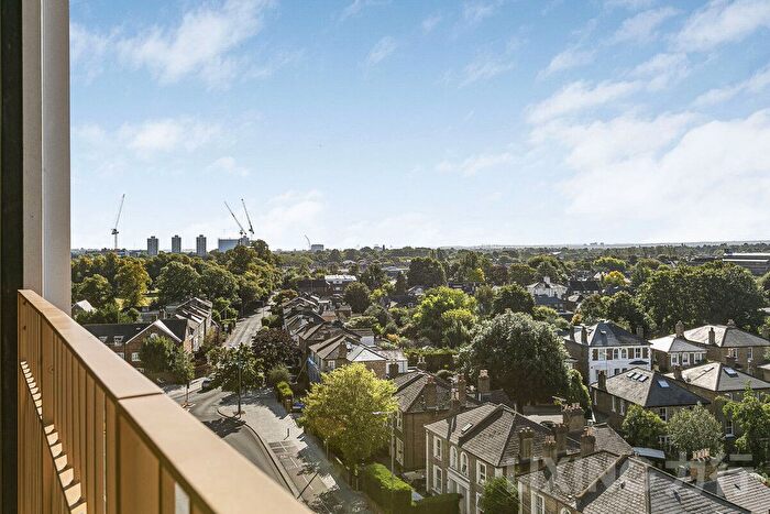 2 Bedroom Flat To Rent In Brook Street, Kingston, KT1