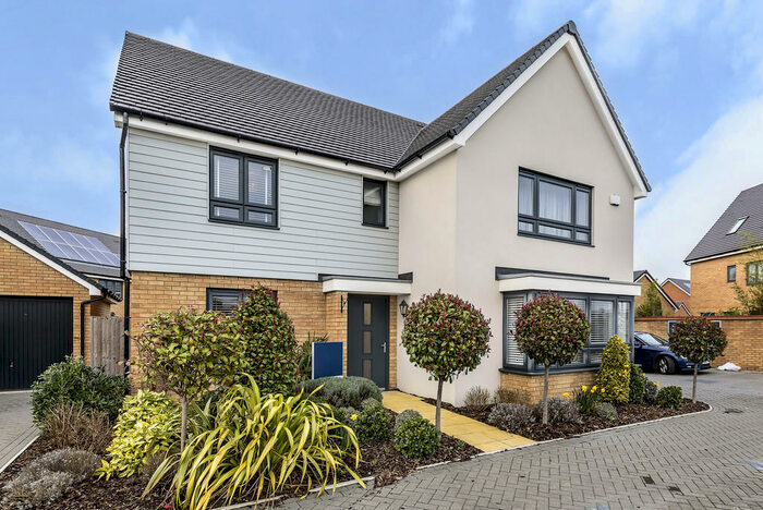 5 Bedroom Detached House To Rent In Wootton, MK43