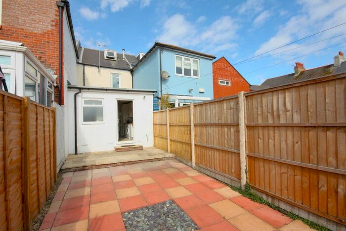3 Bedroom Terraced House To Rent In St. Leonards Road, Weymouth, DT4