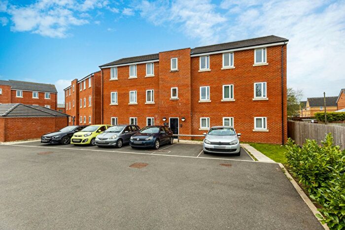 2 Bedroom Flat For Sale In Elizabeth Court, Wakefield, WF2