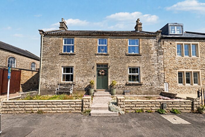 5 Bedroom Cottage For Sale In High Street, Marshfield, South Gloucestershire, SN14